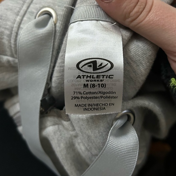 Women’s Athletic Works Gray Zip Up Hoodie Jacket - Picture 2 of 3